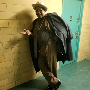 Meet your Posher, Anthony